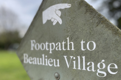 1_beaulieu_sign_976